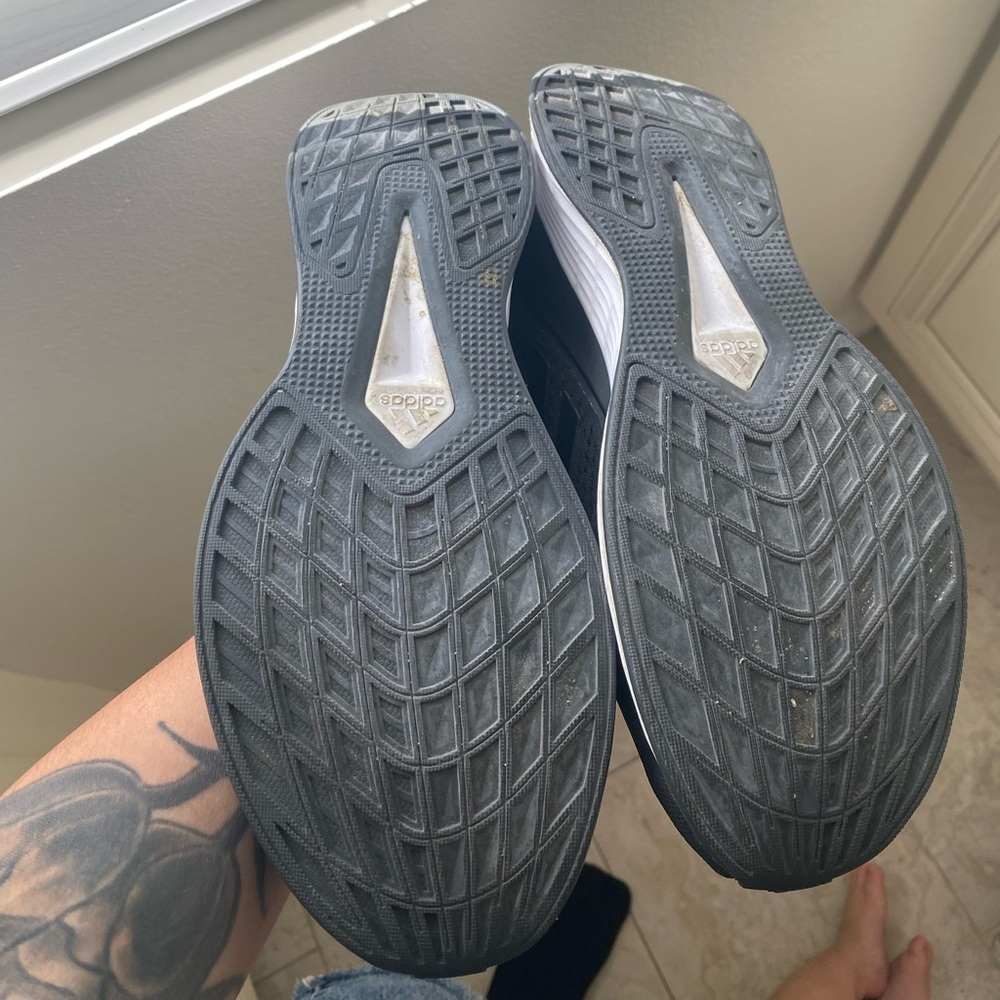 Adidas Womens light motion running shoes - Picture 5 of 7